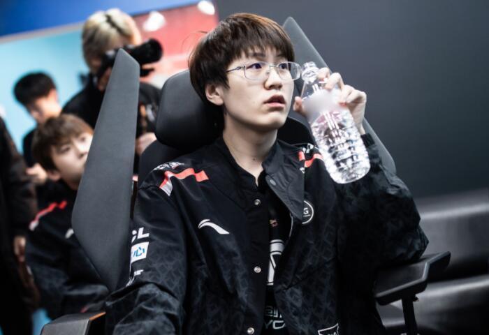 球员的个人 球员的个人